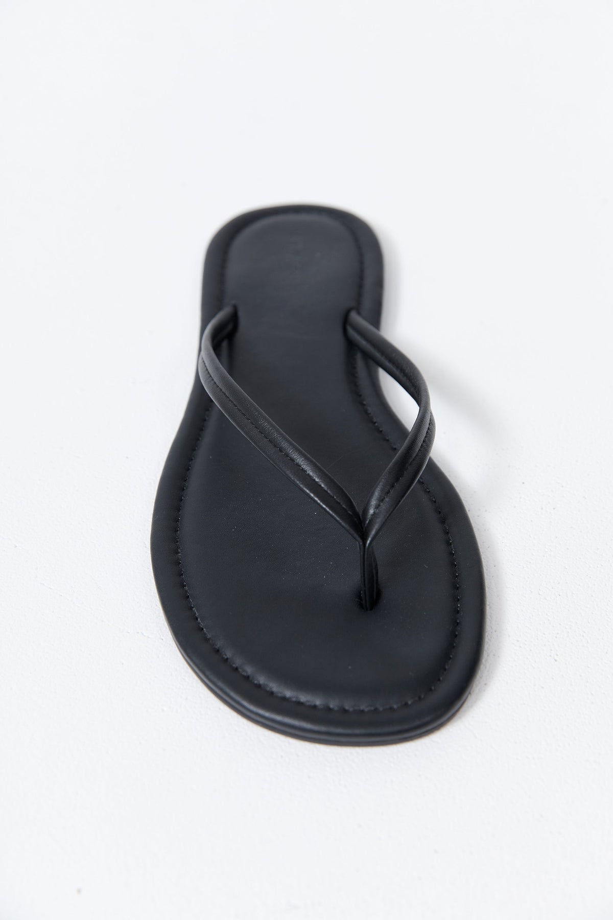 Thong Detail Slide - Black