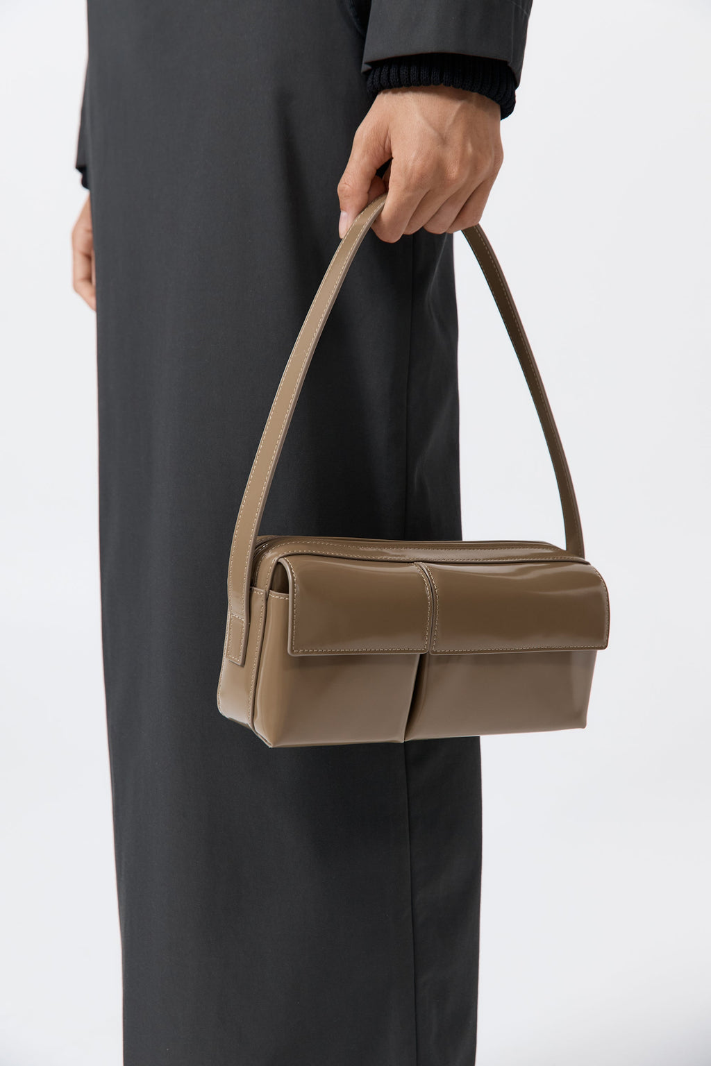St. Agni | 90s Utility Shoulder Bag - Oak