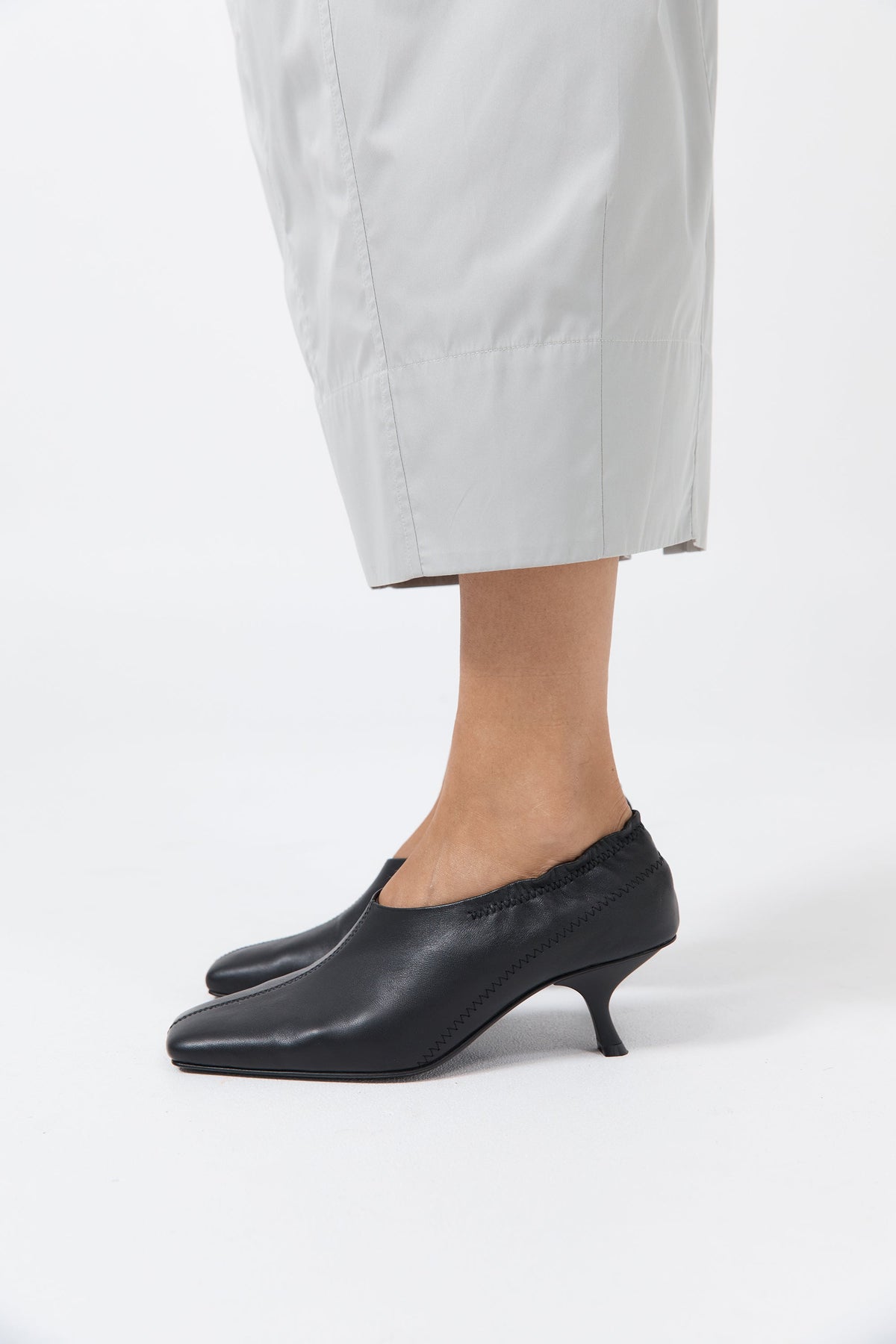 Square Glove Heel - Black