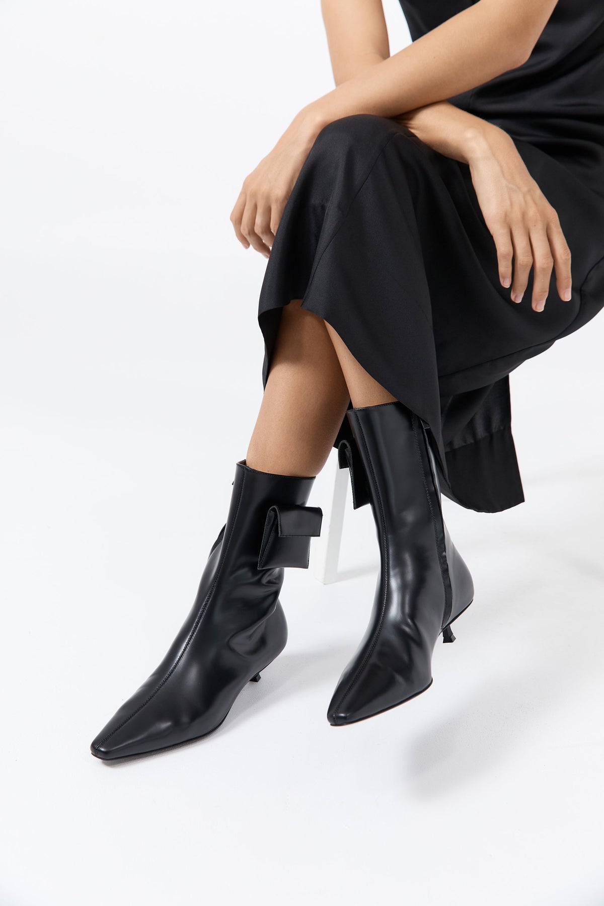 Petit Pouch Boot - Black