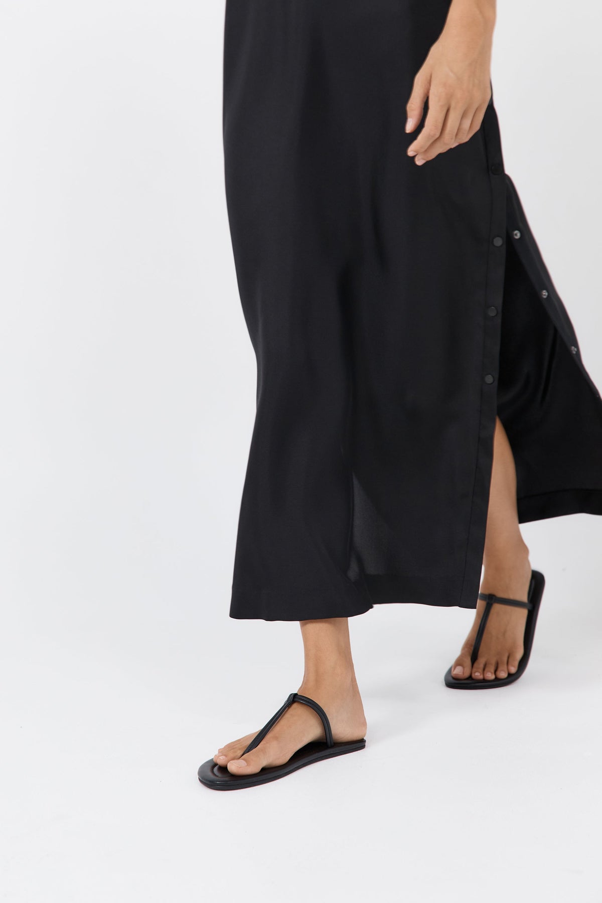 T Slide - Black