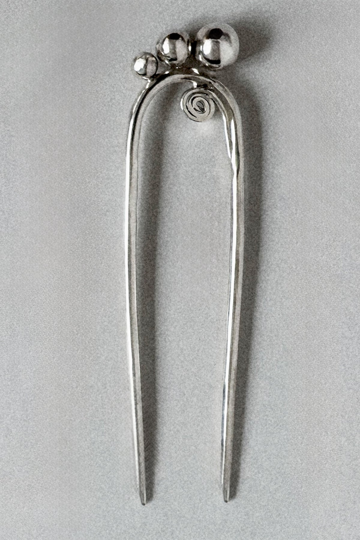 ARCO Double Hair Pin - by Belén Kröl