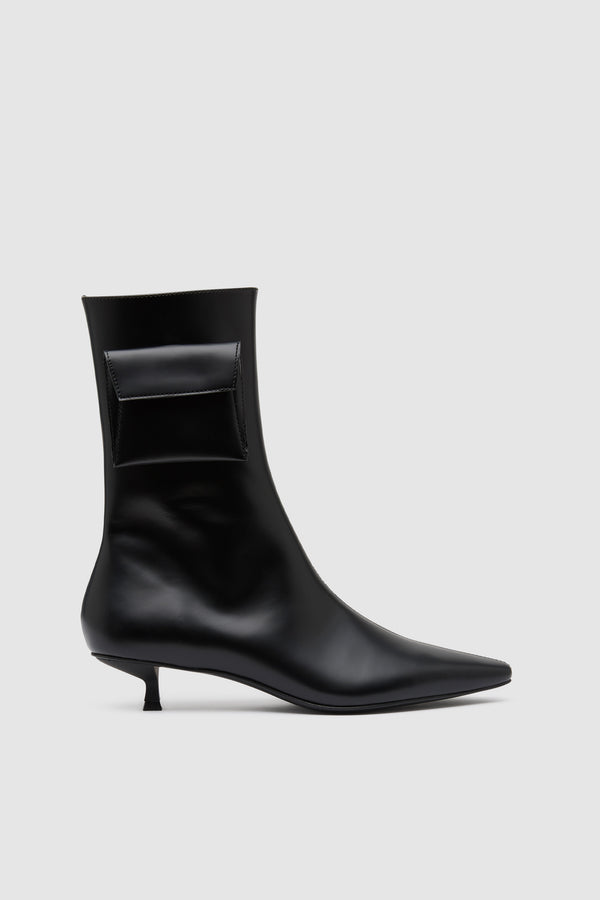 Petit Pouch Boot - Black