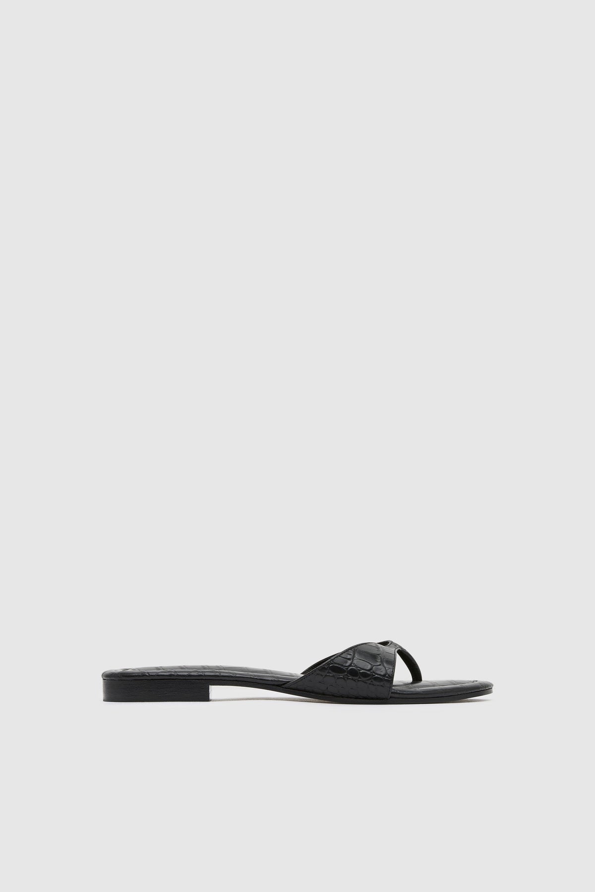 Everyday Thong - Croc Embossed Black - Ghost