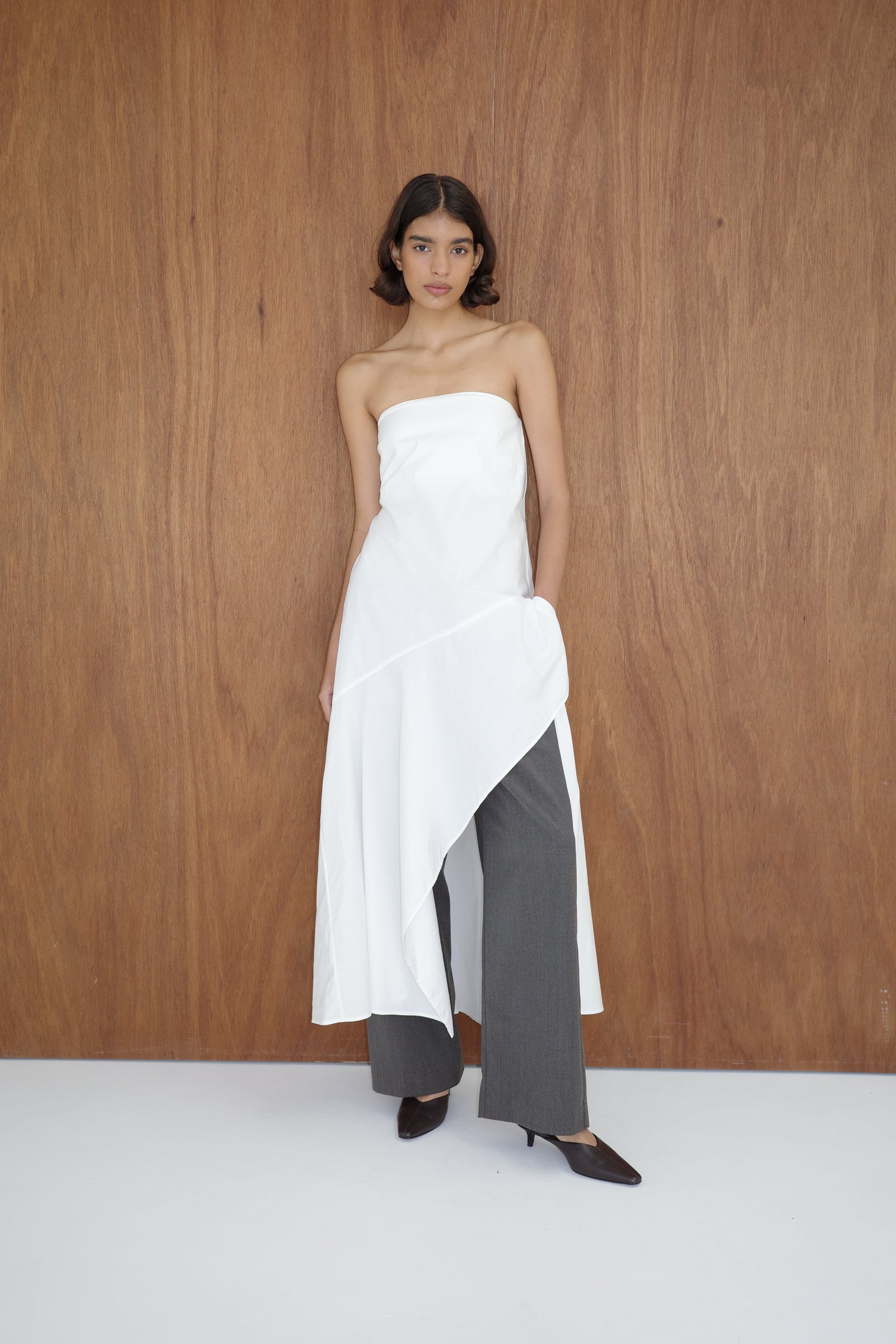 Oxford Strapless Asymm Dress - White
