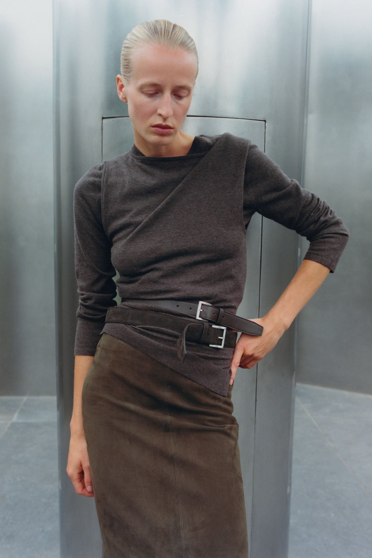 Fine Merino V Neck Sweater - Mulch