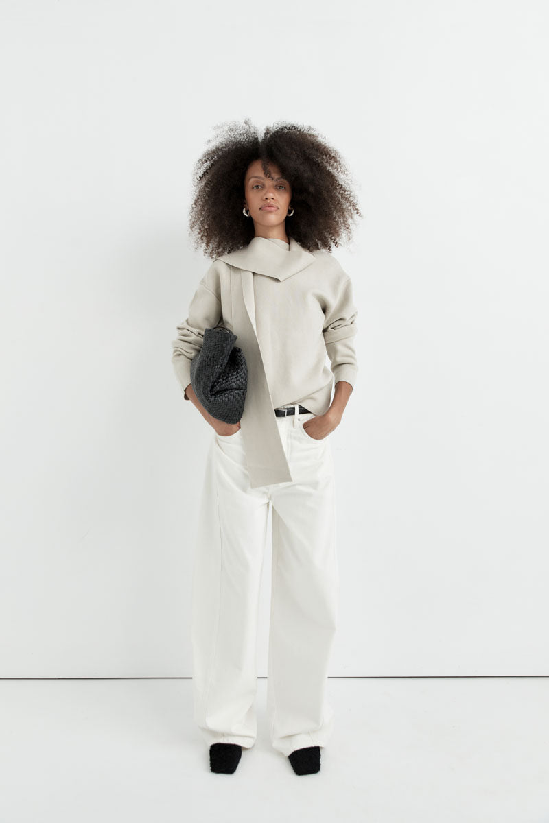 Mid Rise Balloon Jeans 
by Outland Denim - White