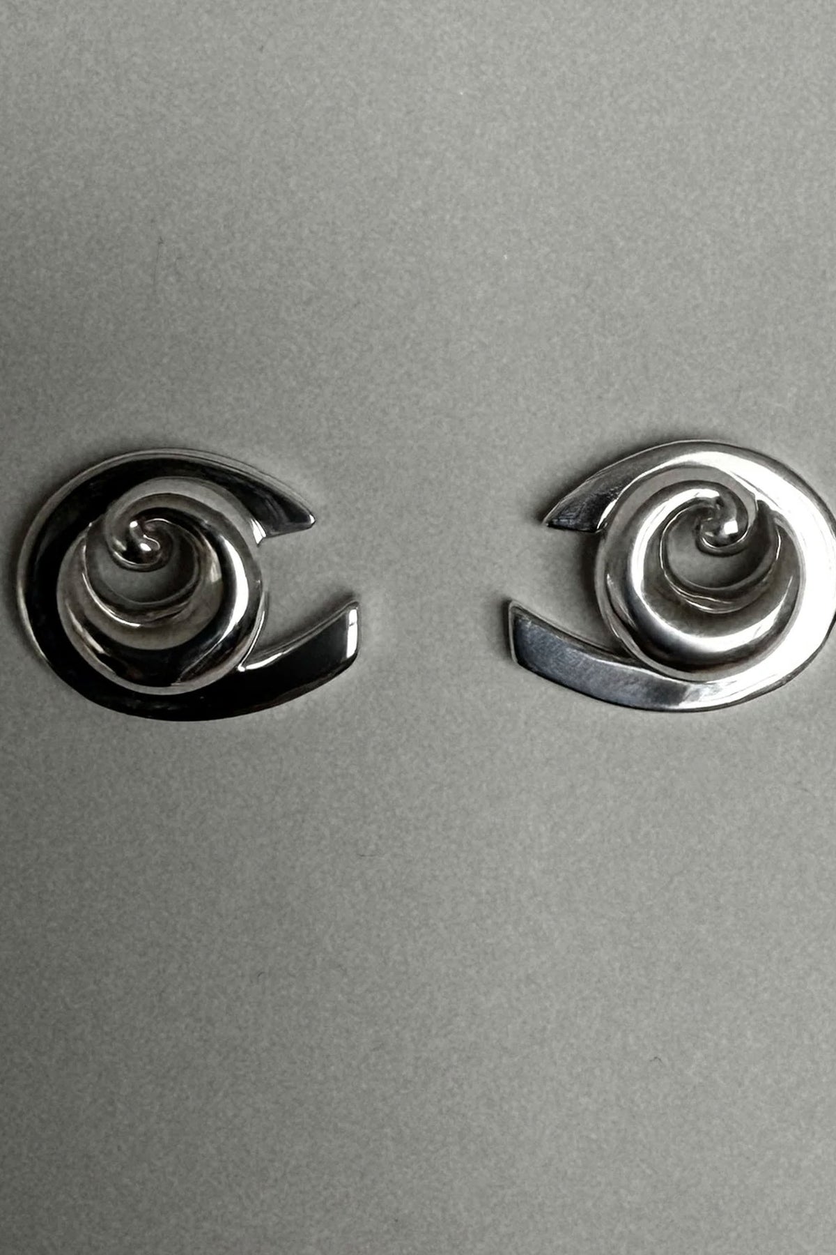 CURVA Spiral Earring - by Belén Kröl