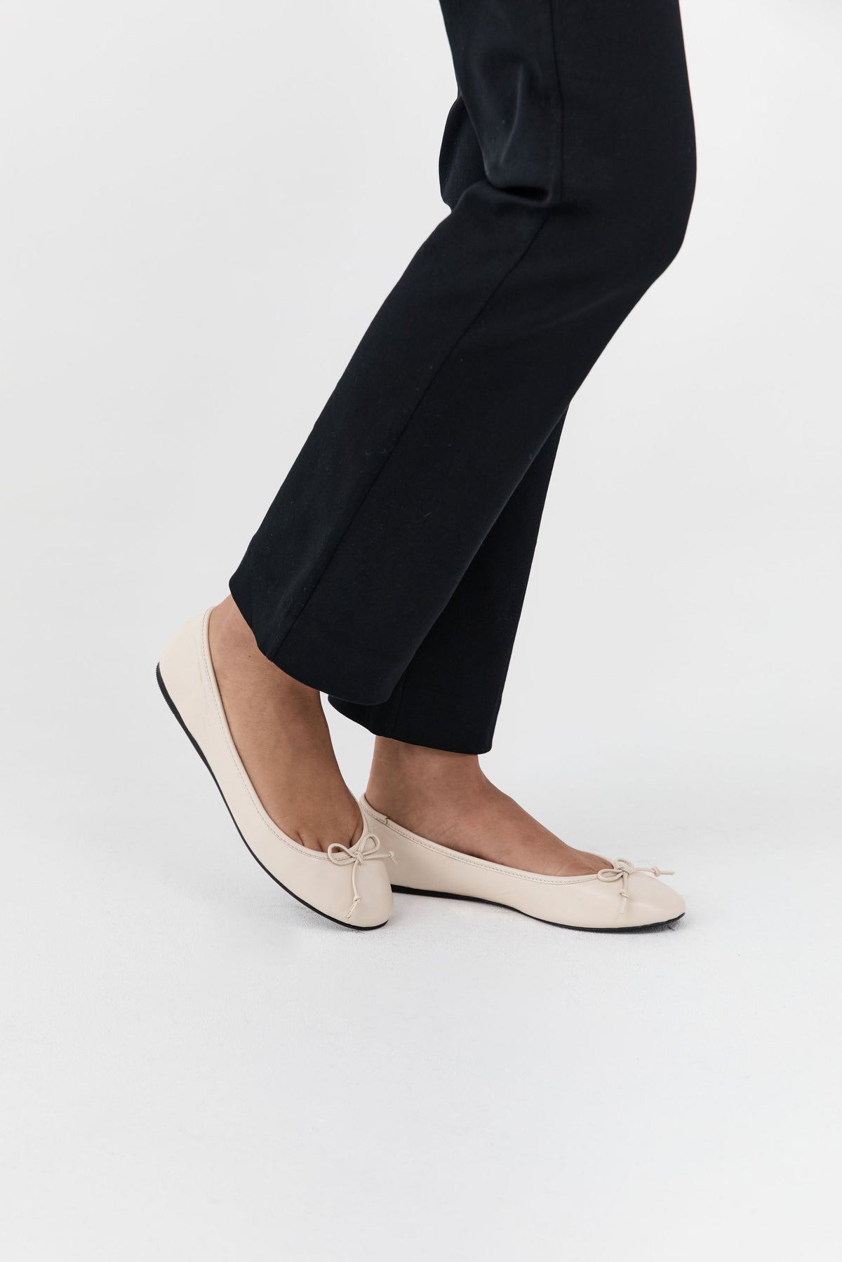 Bow Ballet Flat - Parchment