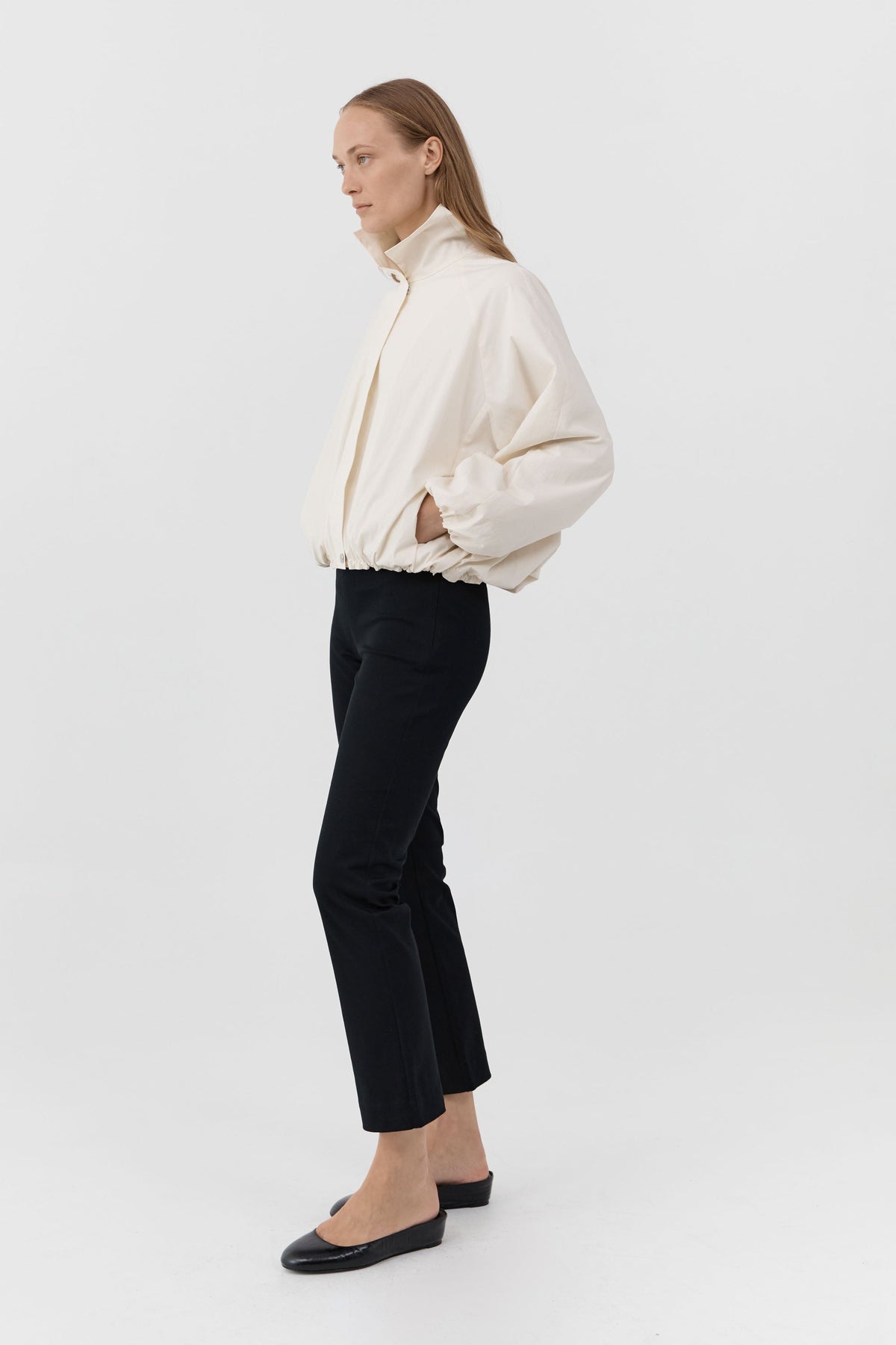 Compact Cotton Minimal Crop Pants - Black