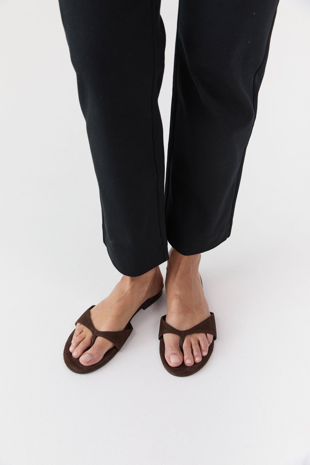Everyday Thong - Coffee Suede