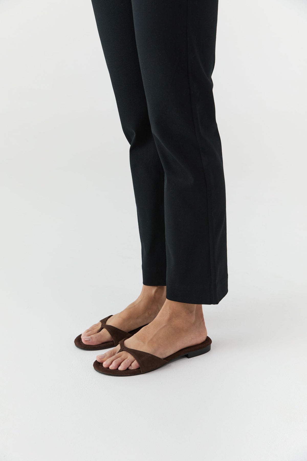 Everyday Thong - Coffee Suede