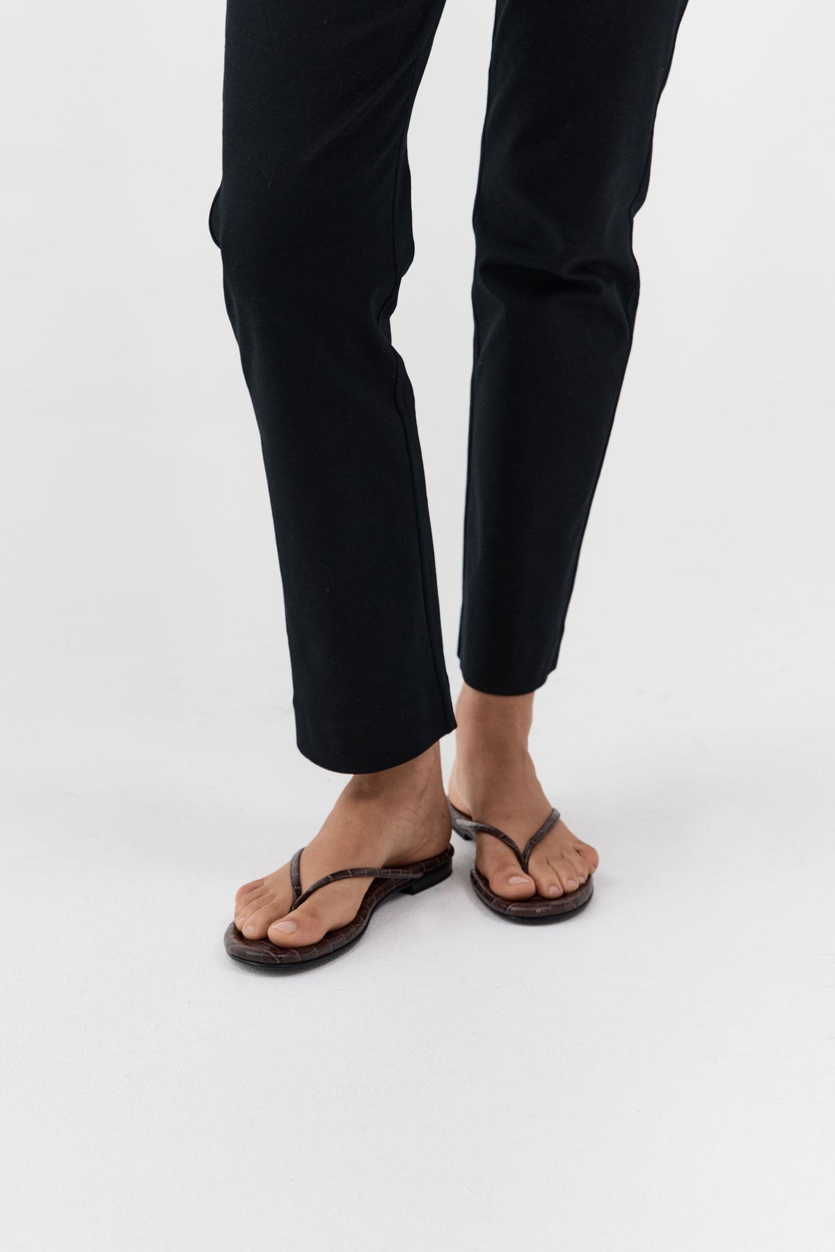 Fine Flip Flop - Croc Embossed Coffee