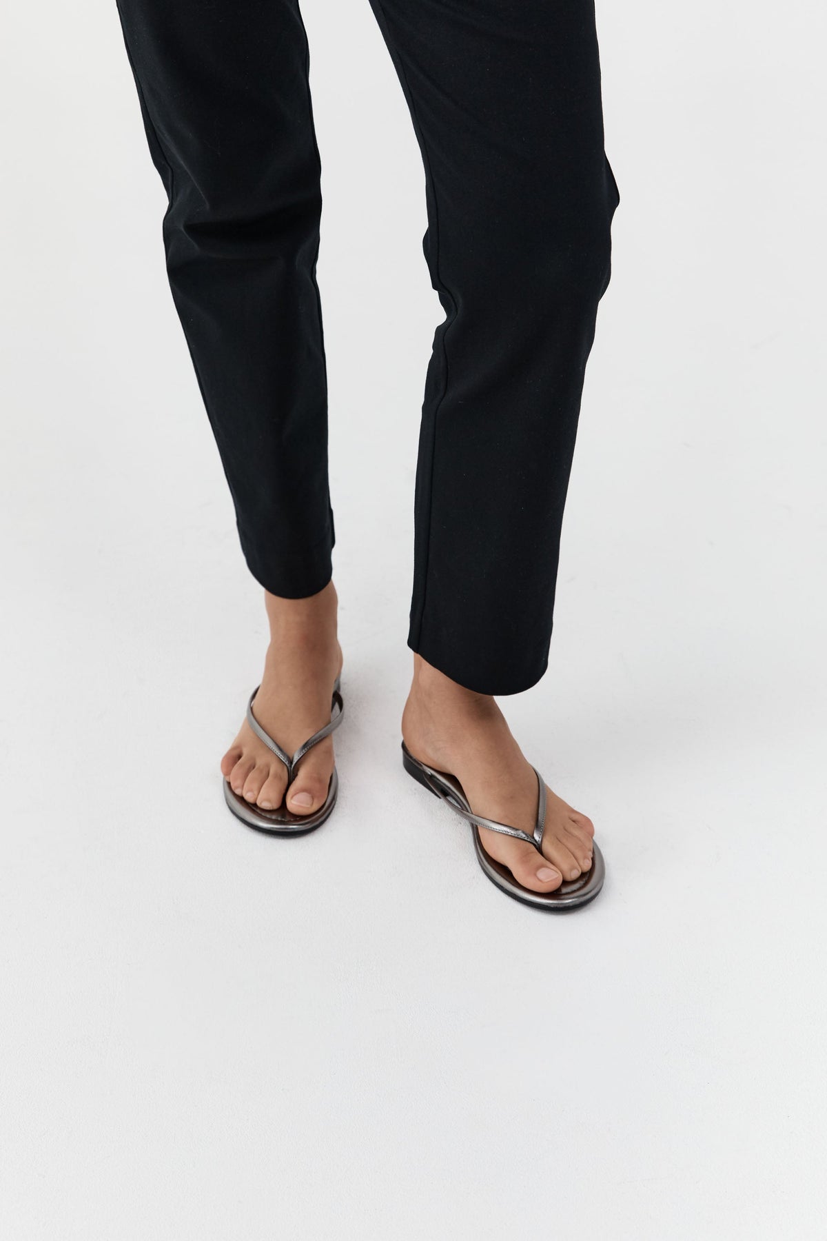 Fine Flip Flop - Pewter Metallic