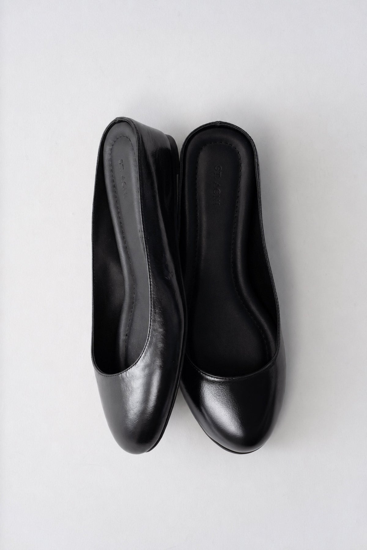 Micro Wedge Slipper - Black