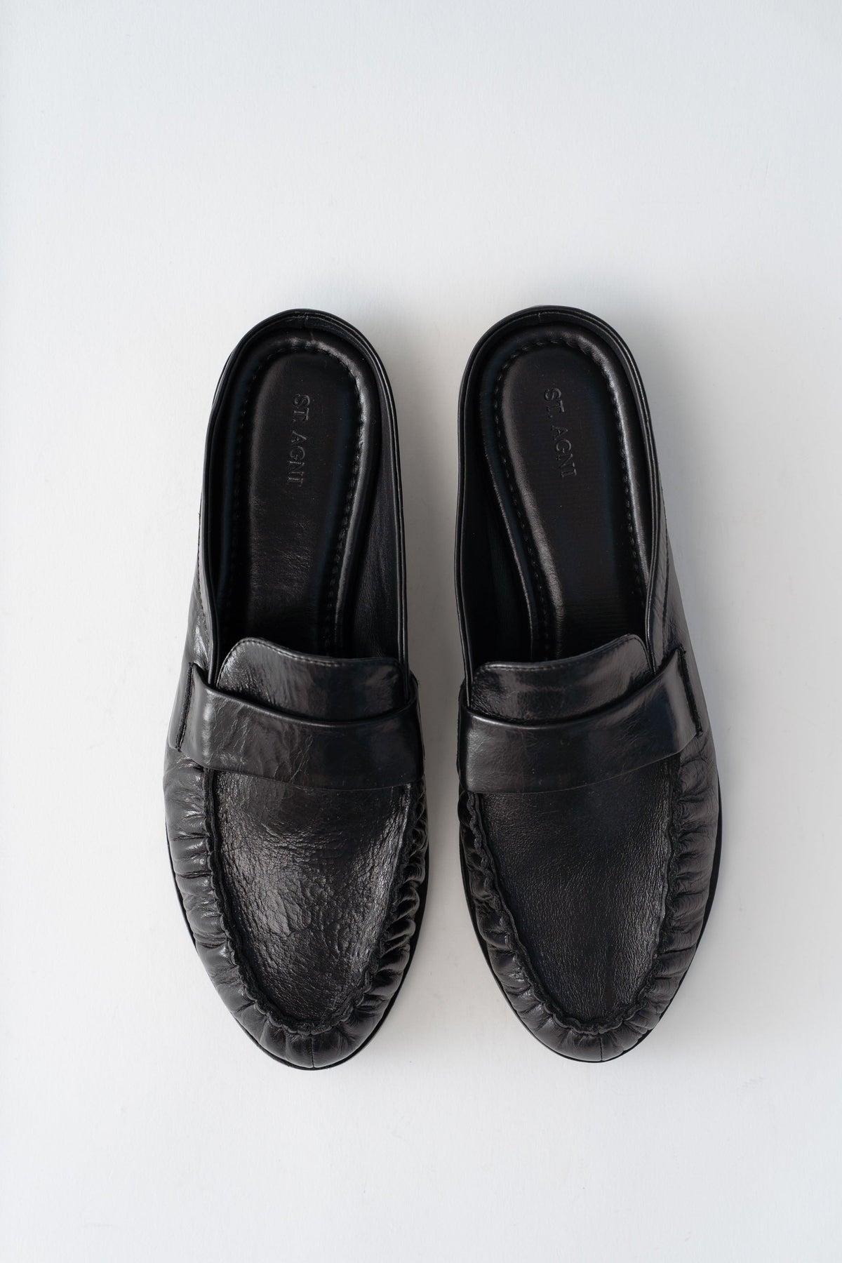 Oma Loafer - Black