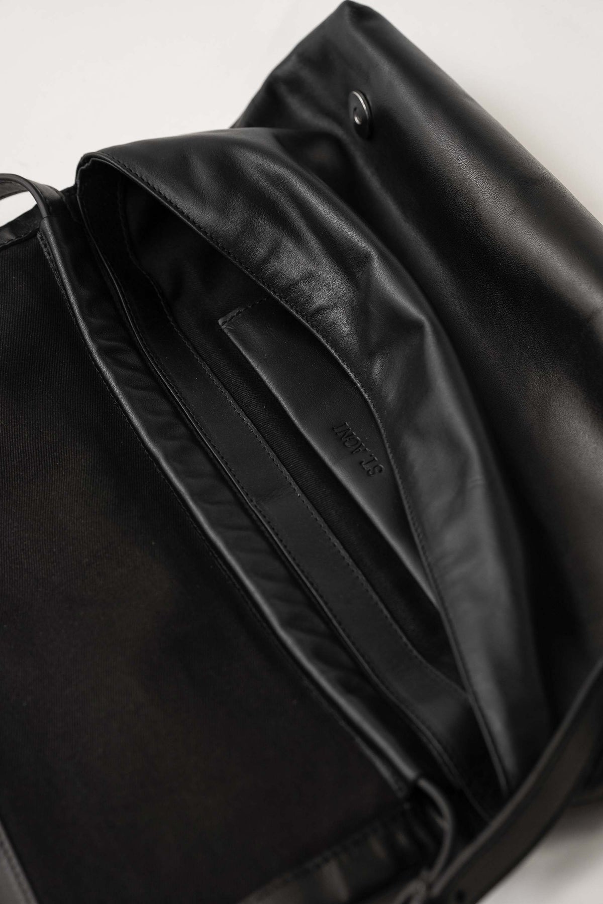 Soft Detachable Belt Bag - Black