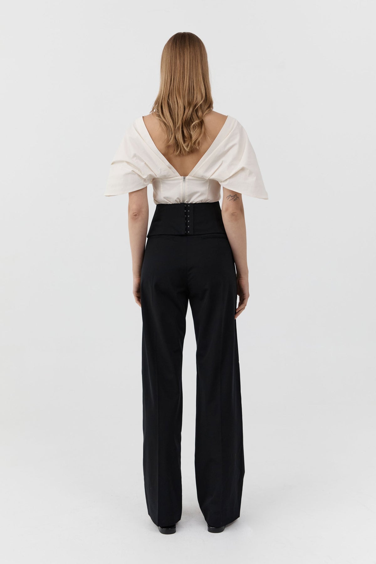 Structured Veil Top - Talco